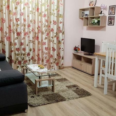 Holiday Apartment With Garden Бургас Экстерьер фото